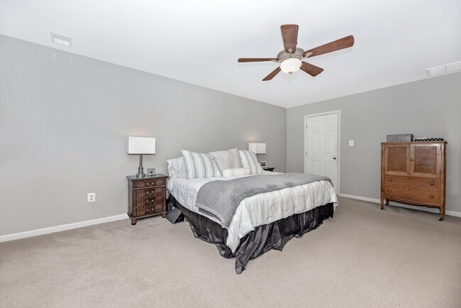 Building Photo - LEASE PENDING! Beautiful 4-Bedroom Colonial in Walkersville