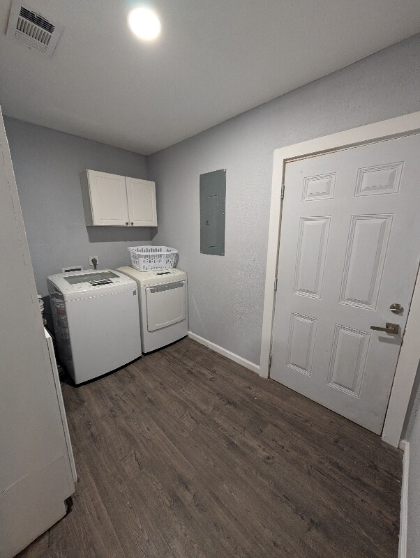 Building Photo - 406 Goliad St