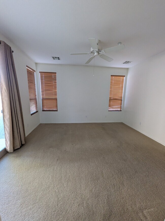 Building Photo - 12411 W Roberta Ln