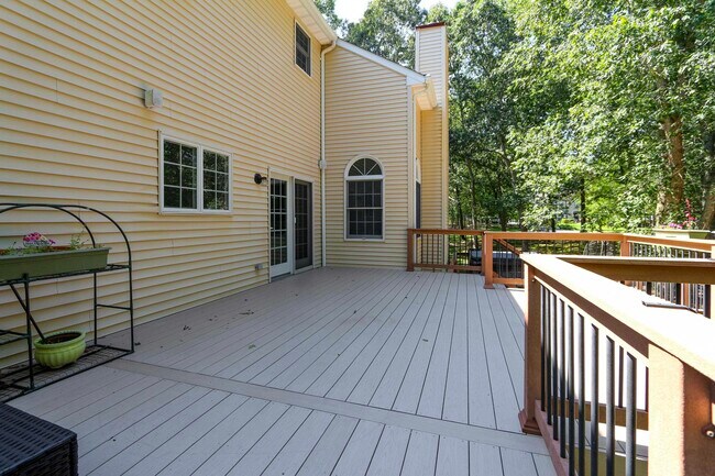 Building Photo - 113 Lighthouse Ln