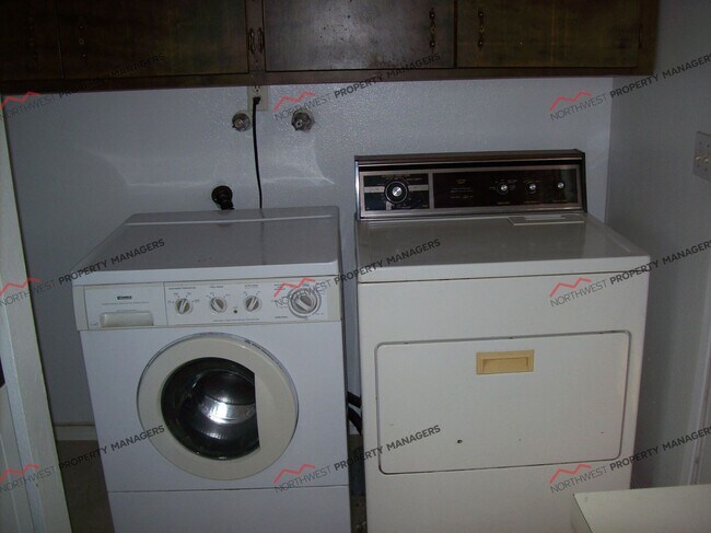 Building Photo - STATUS: *PENDING APPLICATION*  | R93E #2 | $1495