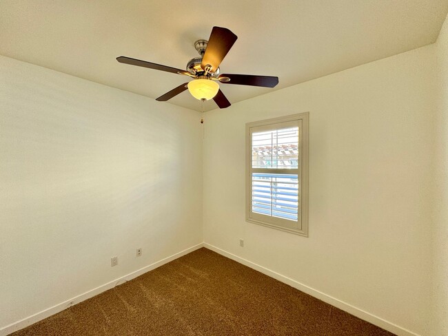 Building Photo - Great 3B/2.5BA Townhome in San Marcos!