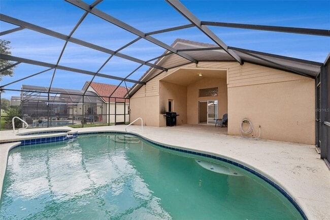 Building Photo - 1346 Solana Cir