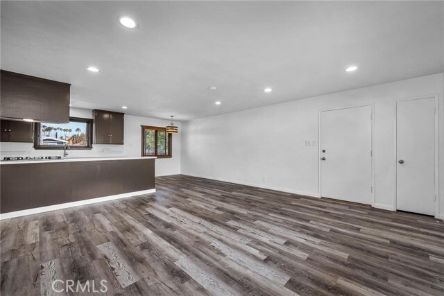 Building Photo - 727 S Elvira Ave