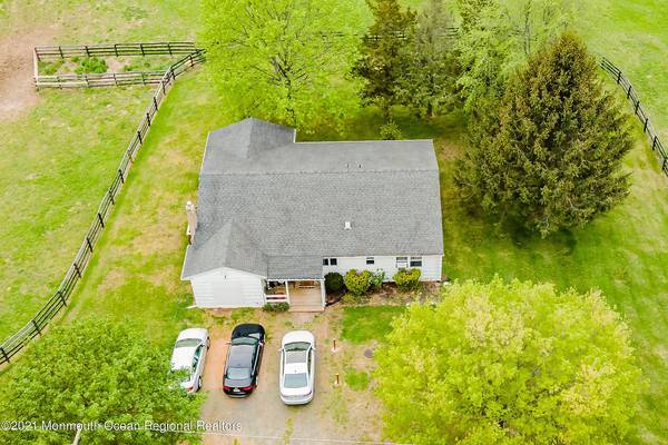 Building Photo - 279 Millstone Rd