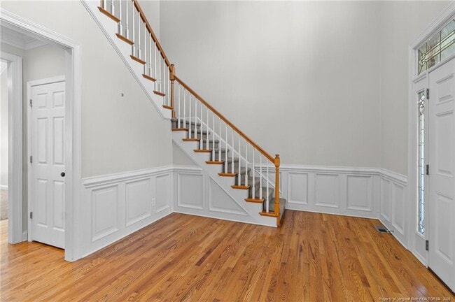 Building Photo - 480 Whispering Pines Dr