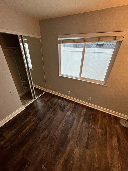 Building Photo - 3928 Arizona St