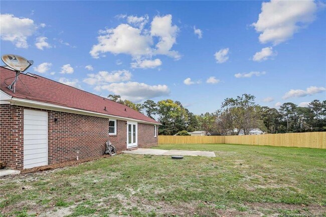 Building Photo - 106 Bluejay Ct