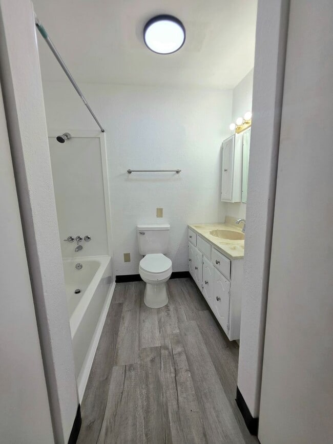 Building Photo - 3279 Lunar Dr