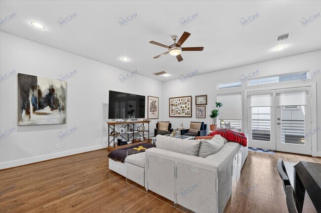 Building Photo - 5618 Lindell Ave