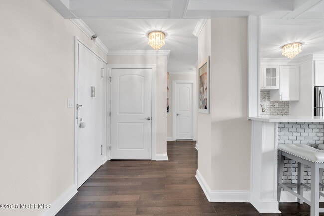 Building Photo - 28 Riverside Ave