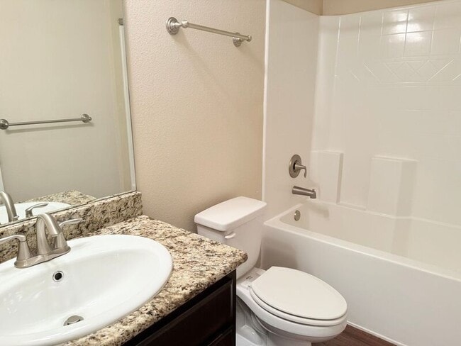 Building Photo - 5227 English Oak Dr