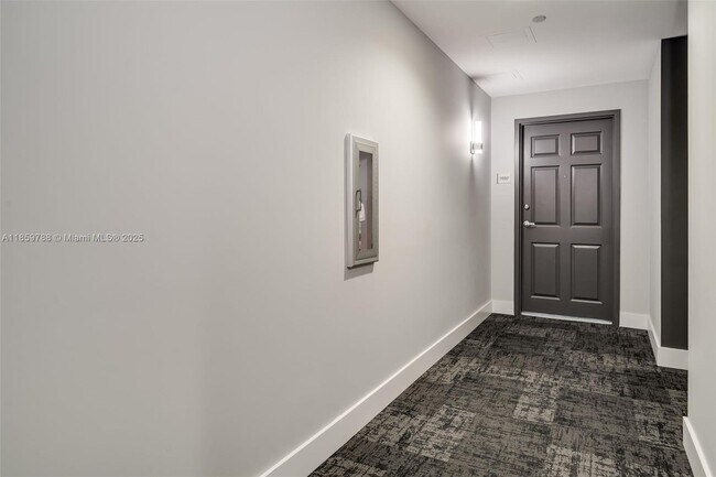 Building Photo - 140 S Dixie Hwy