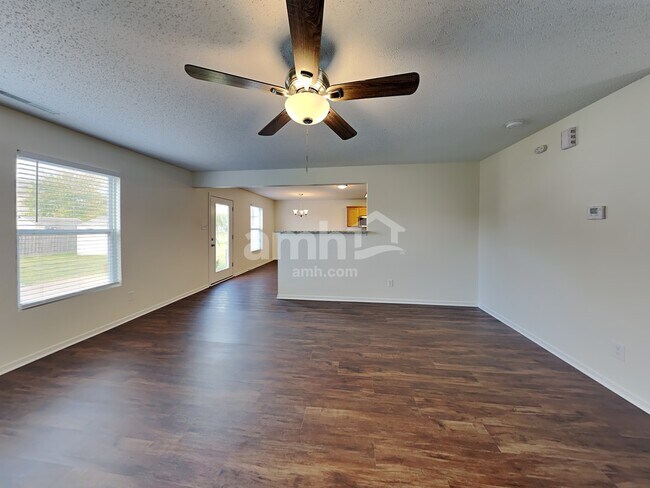 Building Photo - 3230 Brandenburg Dr