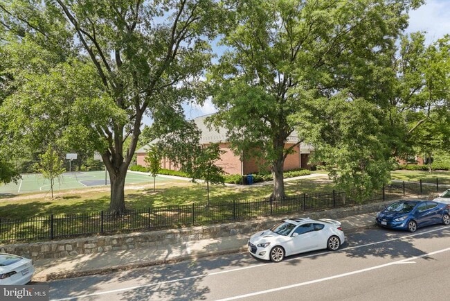Building Photo - 3263 S Stafford St