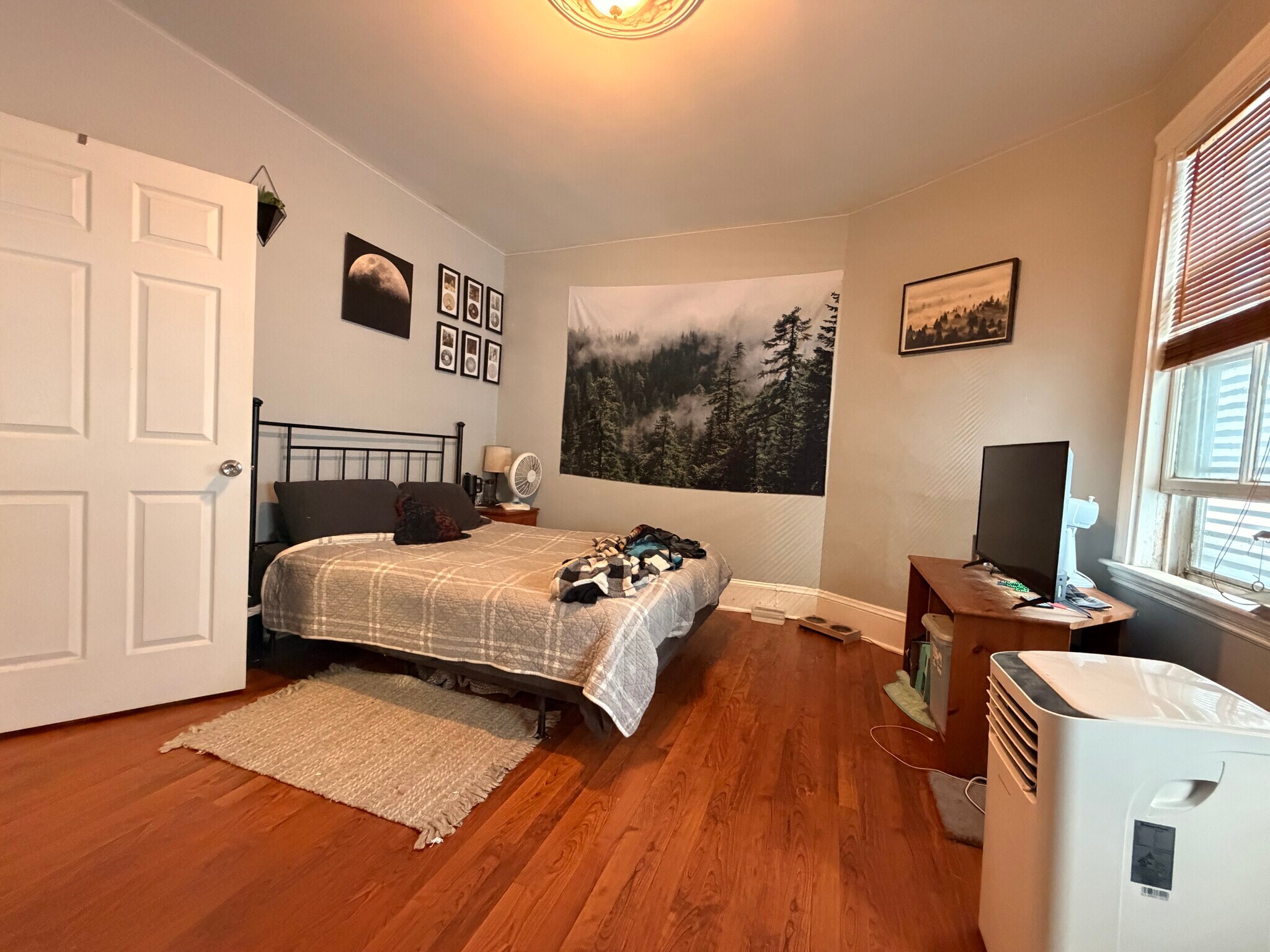 Building Photo - 18 Washburn St