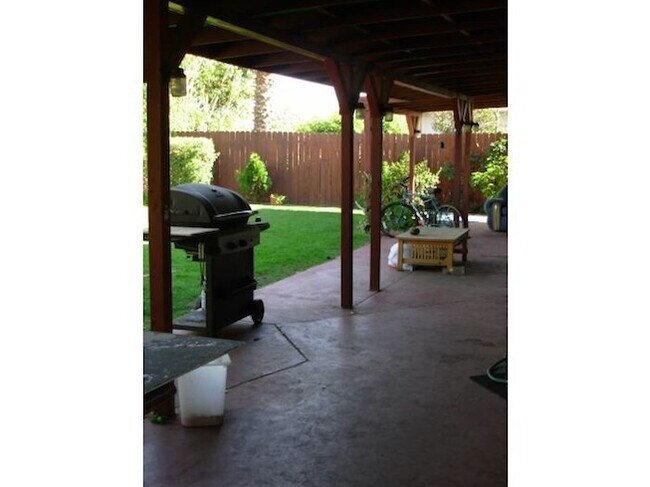 Building Photo - SDSU - August 2026 MOVE IN - Beautiful 4 bedroom 2 bathroom house near SDSU at Montezuma.