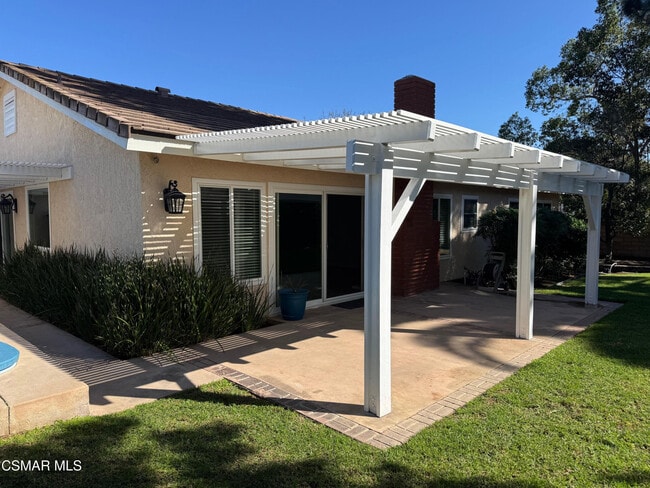 Building Photo - 846 Lindawood St