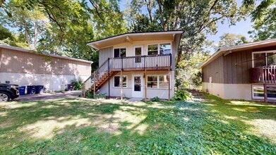 Building Photo - 122 Allen Dr