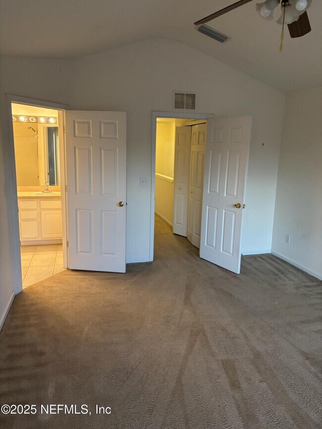 Building Photo - 3148 Hollow Tree Ct
