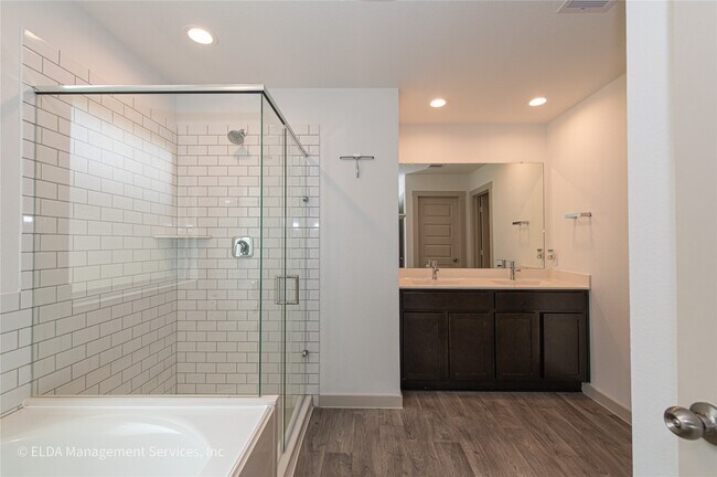 Building Photo - 8038 Brahman Ln