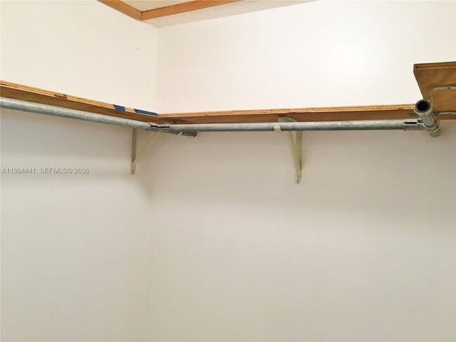 Building Photo - 5831 SW 62nd St