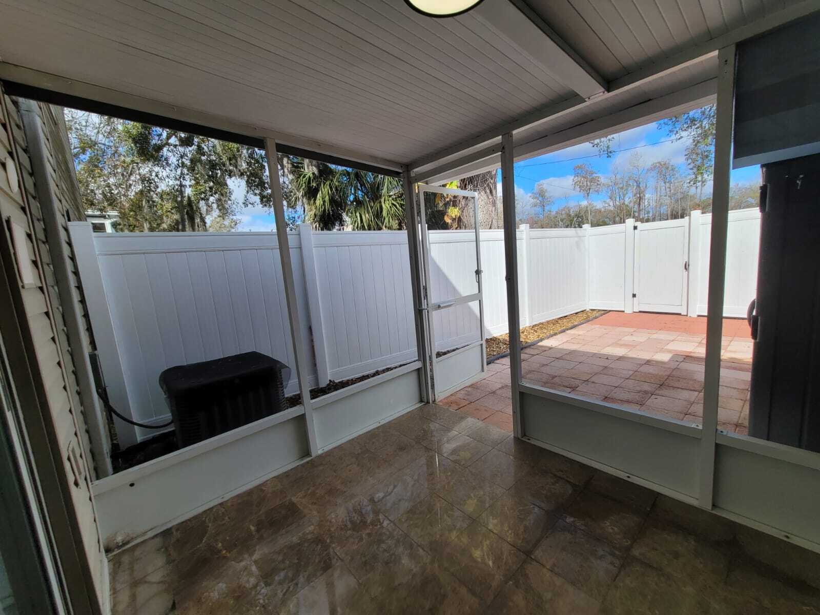 Building Photo - 6141 Oak Cluster Cir