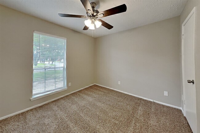 Building Photo - 7303 Dew Mist Ln