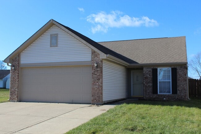 Building Photo - Immaculate 3 Bedroom Ranch in Avon!