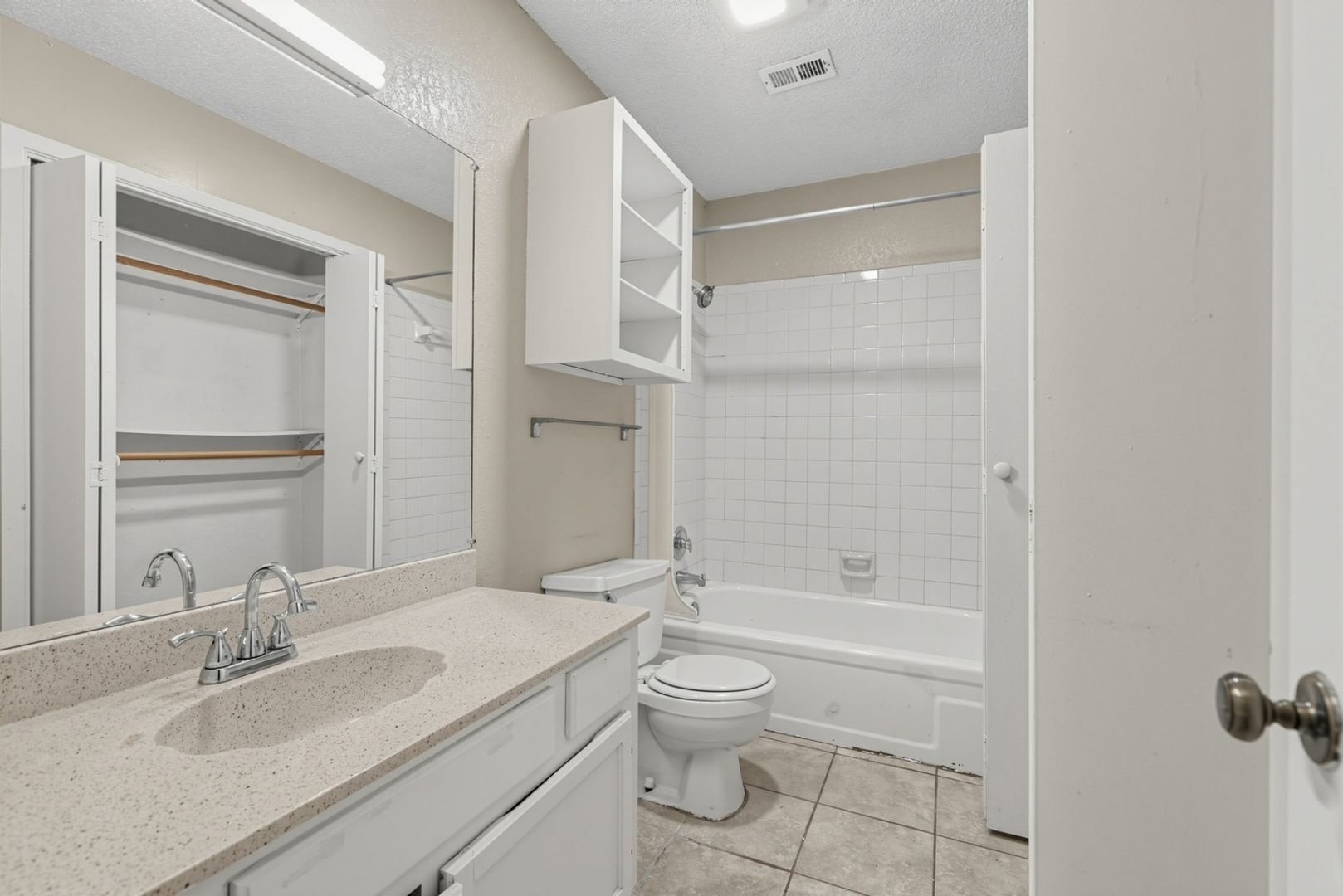 Building Photo - 1608 Pecan Chase Cir