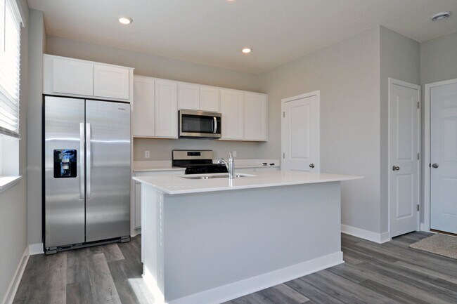 Building Photo - 23465 Ashbury Dr