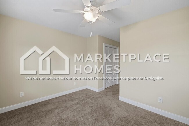 Building Photo - 2219 Perrins Ln