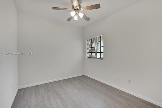 Building Photo - 4204 N Dixie Hwy