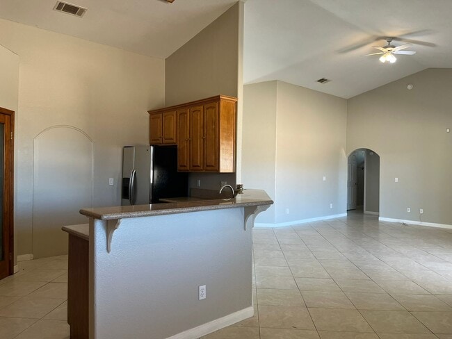 Building Photo - COMING SOON!! 4 bedrooms 2 bathroom home i...