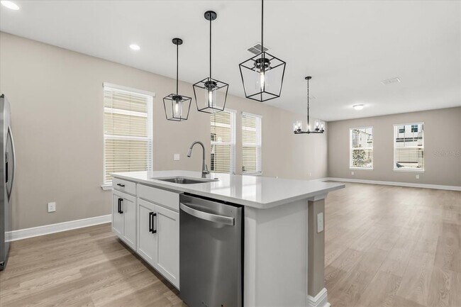 Building Photo - 16496 Silver Brook Wy