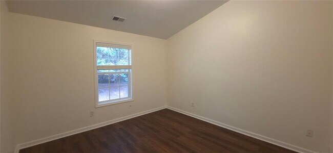 Building Photo - 561 Woodland Park Terrace