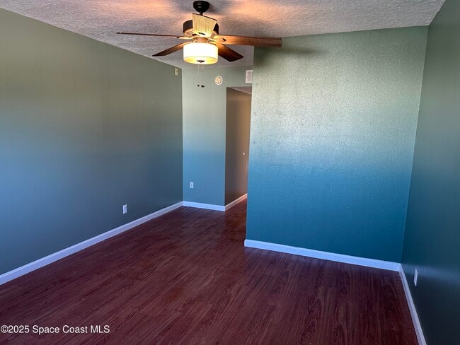 Building Photo - 56 Emerald Ct