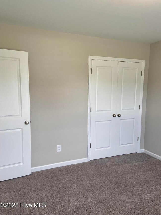 Building Photo - 620 Moonstone Ct