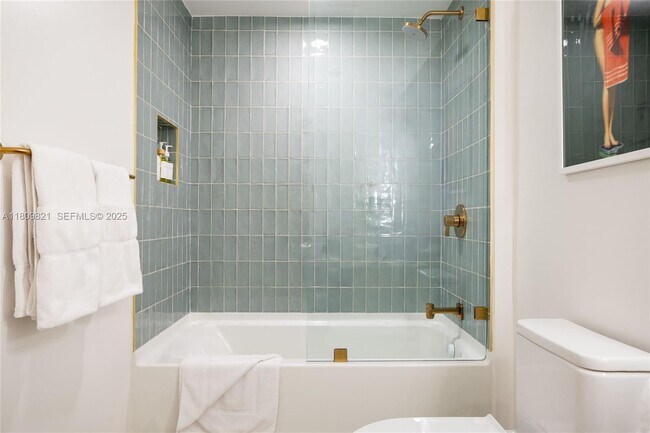 Building Photo - 159 NE 6th St