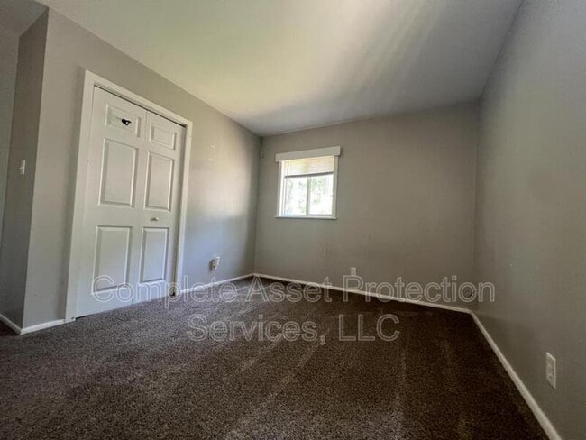 Building Photo - 904 Tall Timber Dr