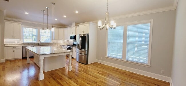 Building Photo - 5848 Vlg Rdg Wy