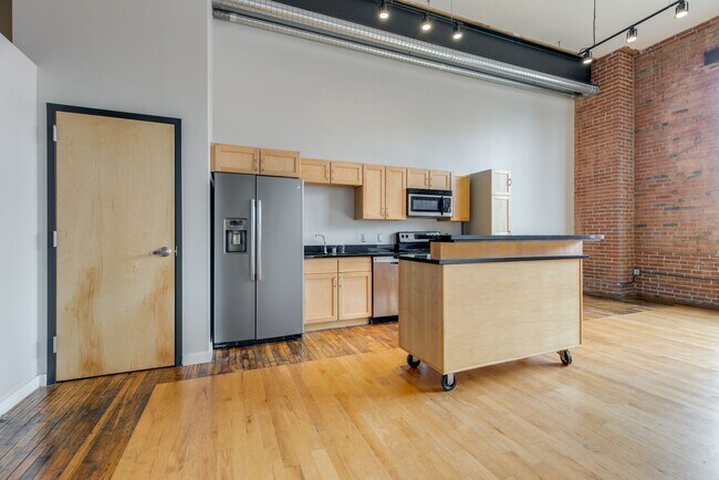 Building Photo - 1350 Rosa L Parks Blvd