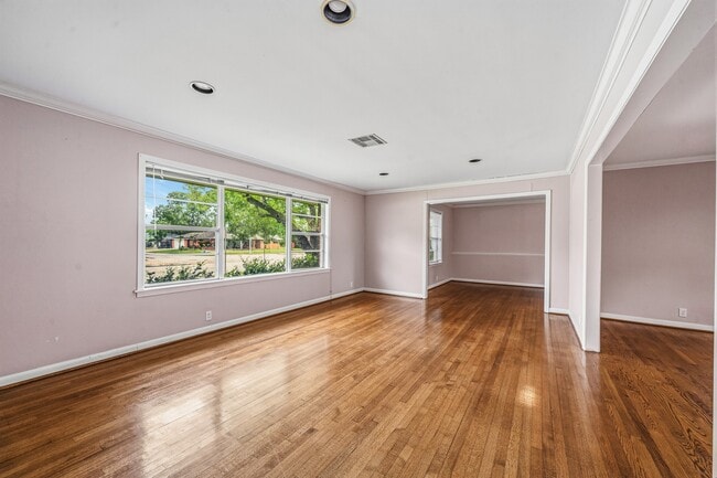 Building Photo - 4501 Willowbend Blvd