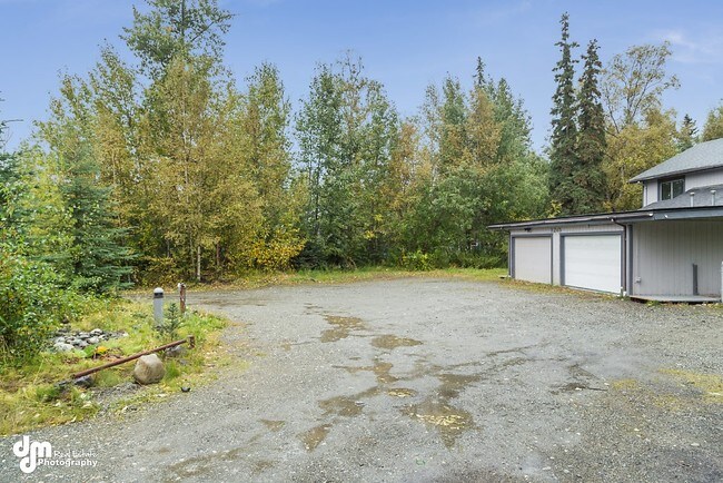 Building Photo - 1245 N Wampam Cir