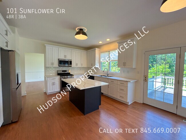 Building Photo - 101 Sunflower Cir
