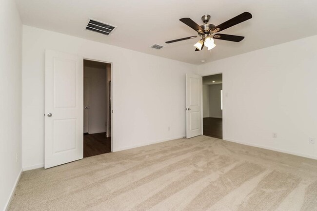 Building Photo - 7133 Landings Edge Rd