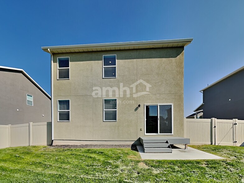 Building Photo - 2382 E Buckskin Way