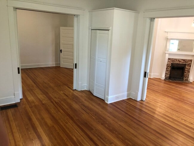 Building Photo - Historic Home for Rent