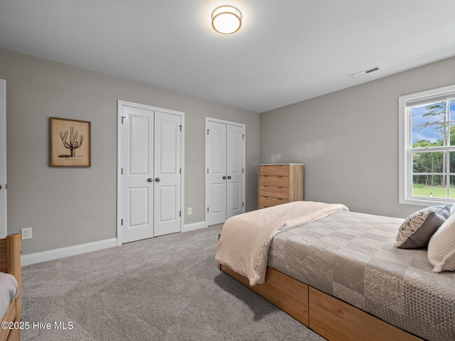 Building Photo - 150 Coastline Cir