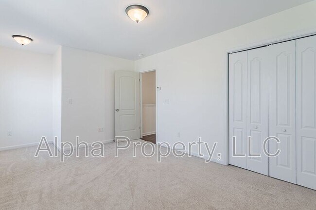 Building Photo - 382 Juniper Bend Cir